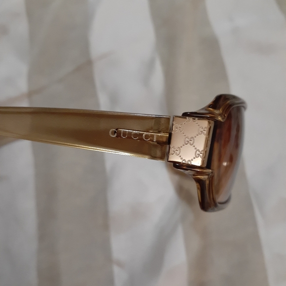 Authentic Gucci sunglasses main image 8